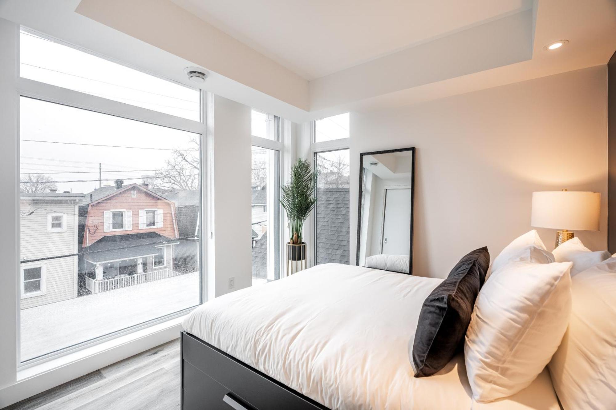 Westview Luxury Suites Ottawa Zewnętrze zdjęcie